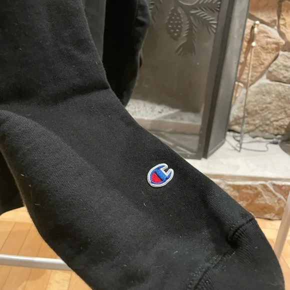 Champion Crewneck Sweater - Picture 3 of 4